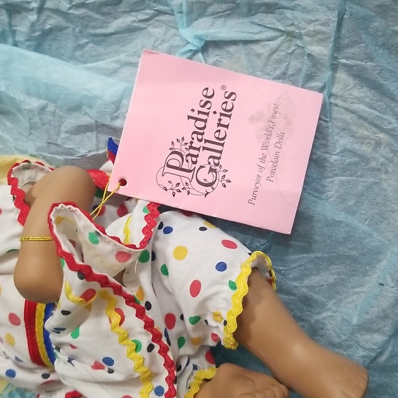 Small brown porcelain doll NWT - Picture 7 of 8